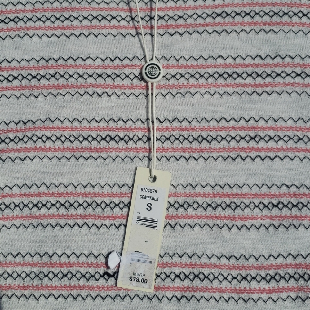 Max Studio short sleeve top - Picture 2 of 6